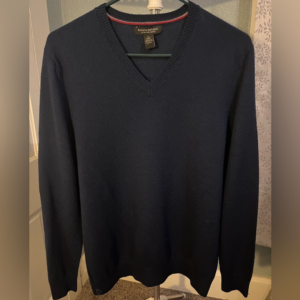Banana Republic Navy Men’s V-neck Sweater Size Large